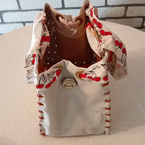 Purse - Picture 4 of 4